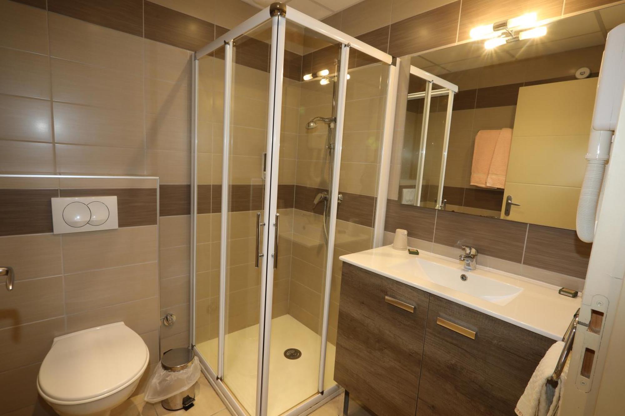 Hotel Ardiden Люс-Сен-Совёр Экстерьер фото