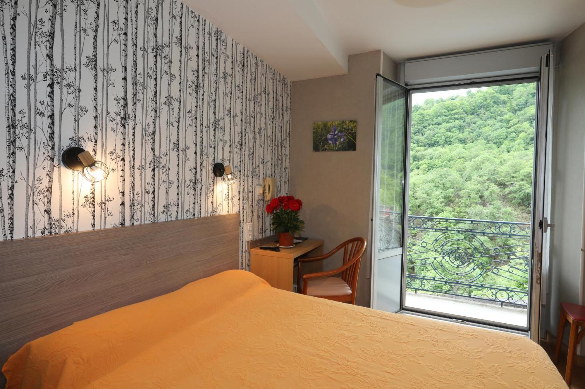 Hotel Ardiden Люс-Сен-Совёр Экстерьер фото